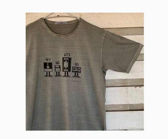 Camiseta Hey ho let´s go Caqui - Olokuti