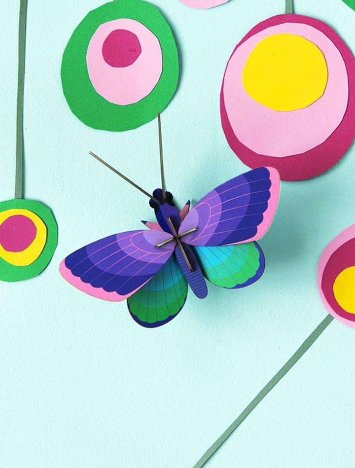 Mariposa pequeña Insecto Arte Floral - Olokuti