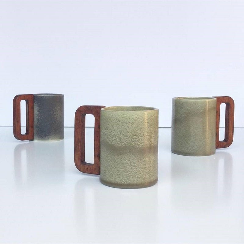 Mug cerámica con asa madera - Olokuti