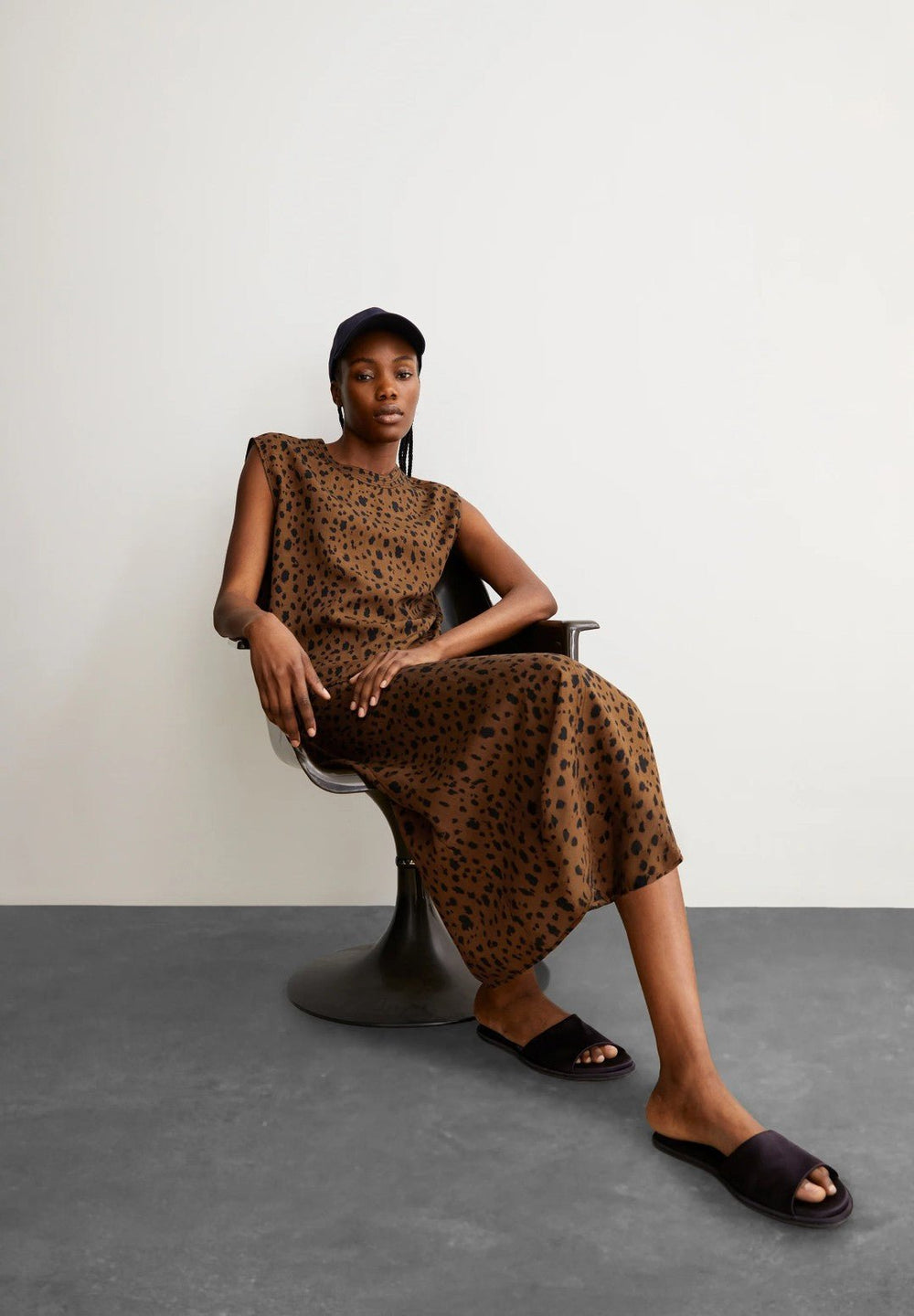 Blusa sin mangas NERAALI LEOPAA Dark camel - Olokuti