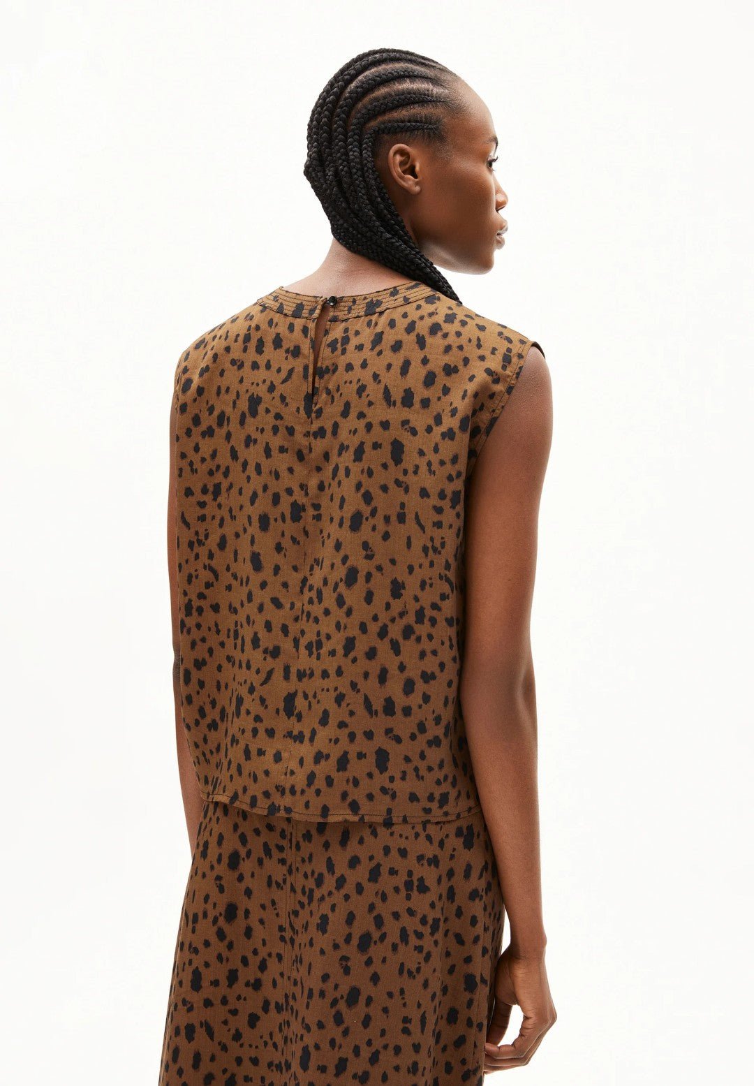 Blusa sin mangas NERAALI LEOPAA Dark camel - Olokuti