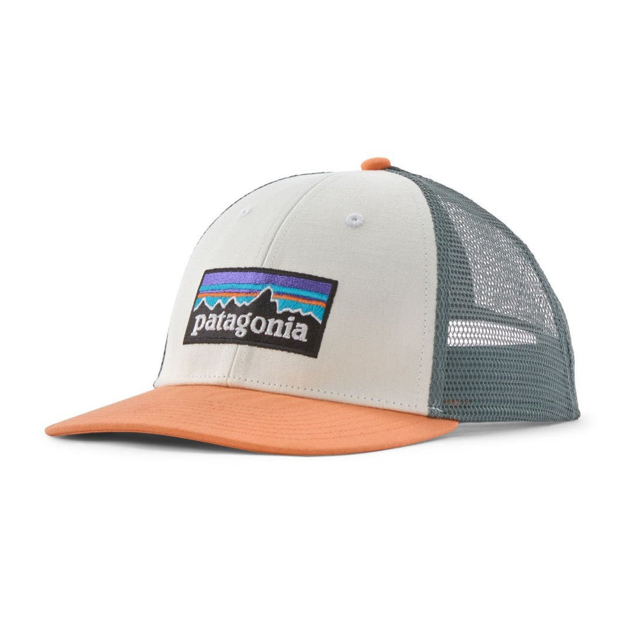 Gorra Trucker P - 6 Logo LoPro Blanco - Peach Sherbet - Olokuti