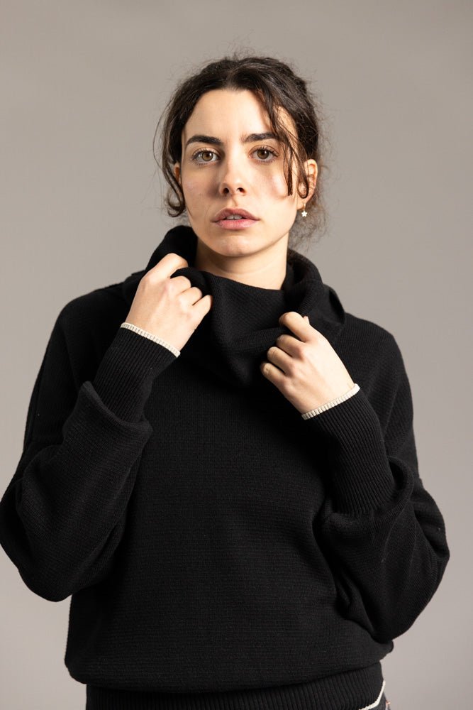 Jersey Cuello CORRIOLA Negro - Olokuti