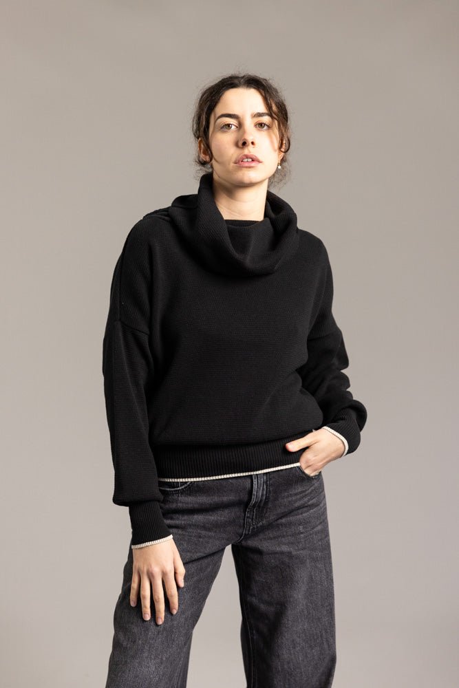 Jersey Cuello CORRIOLA Negro - Olokuti