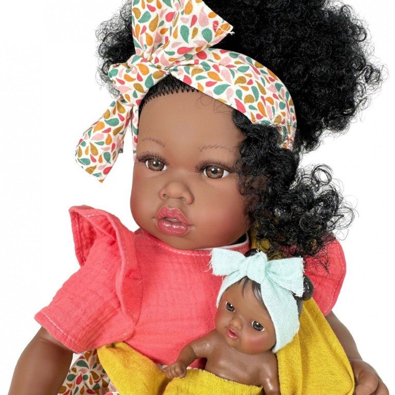Muñeca Addis con Bebé Coral 45 cm. - 6420 - Olokuti