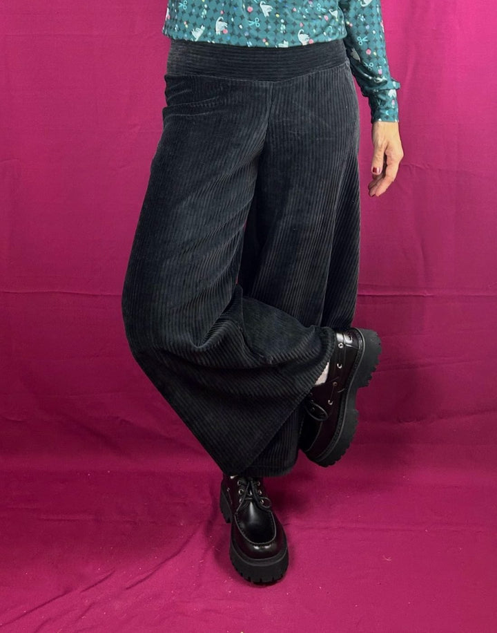 Pantalón Trama Pana Negro - Olokuti