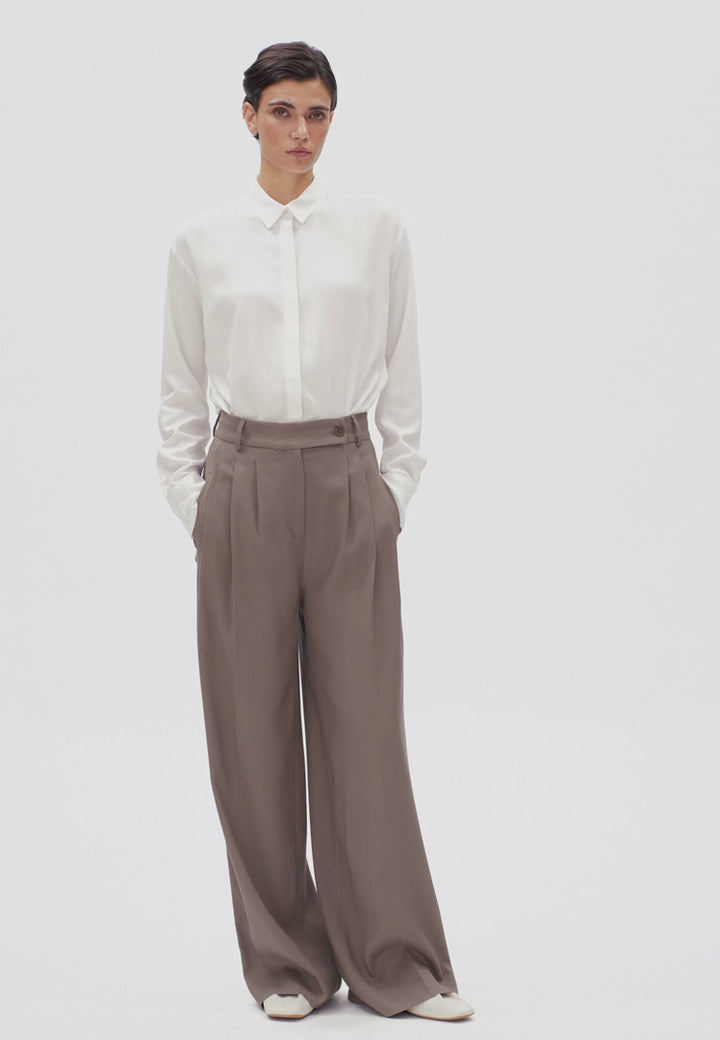 Blusa LARISAANA LONGSLEEVE Blanco