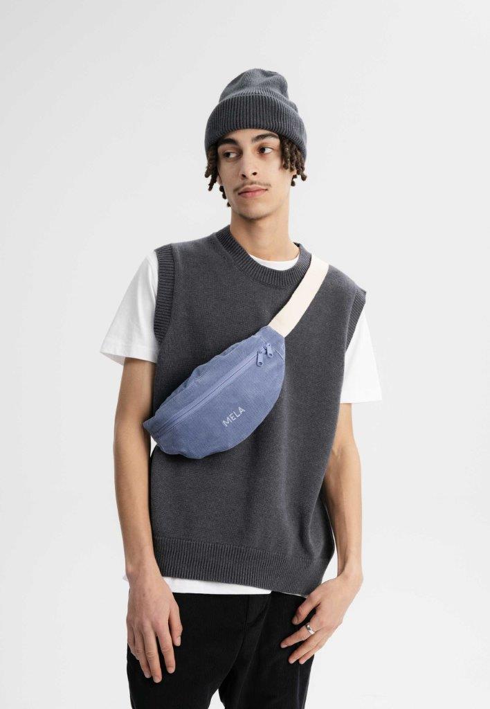 Riñonera de pana BHAVIN Pigeon blue, 3L. - Olokuti