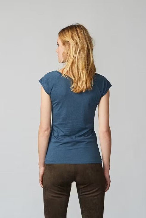 Camiseta Baratee Azul denim - Olokuti