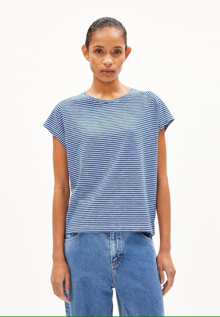 Camiseta Oneliaa Lovely Stripes Dynamo blue-Oatmilk - Olokuti