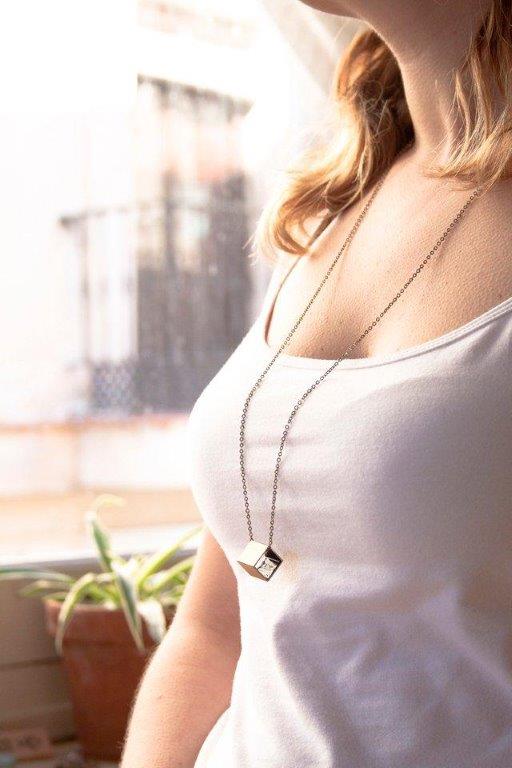 Collar Cubo Negro - Olokuti